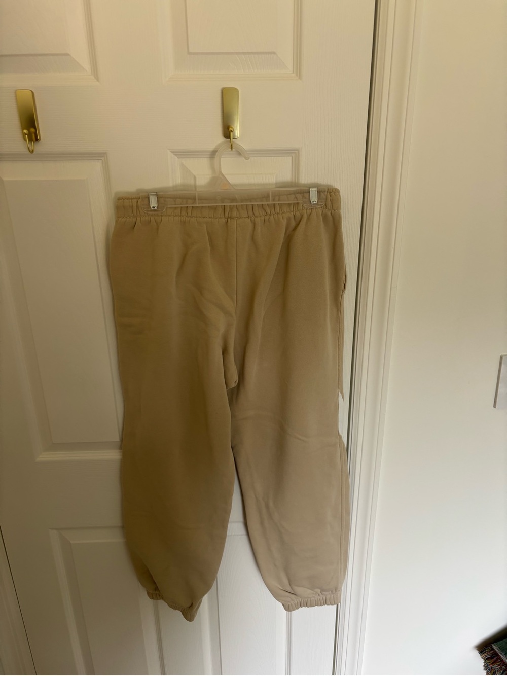 Nike Beige Sweatpants with White Logo Tag - Picture 3 of 5